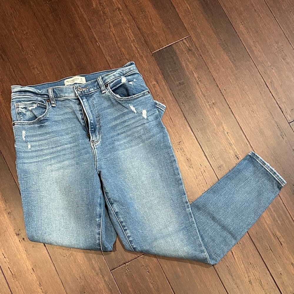 Abercrombie & Fitch Classic Blue Denim Jeans
